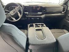 2024 GMC Sierra 1500 Crew Cab Short Box 4-Wheel Drive SLE LOW KM - Photo 28
