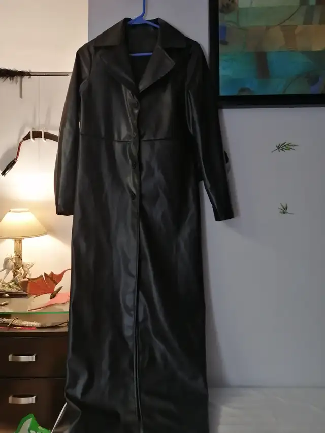 Women's faux leather jacket