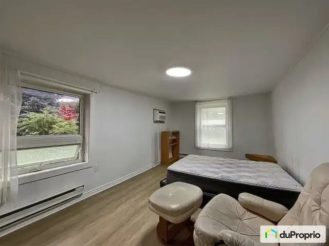 A small single house with 2 bedrooms, in Gatineau Aylmer