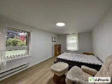 A small single house with 2 bedrooms, in Gatineau Aylmer