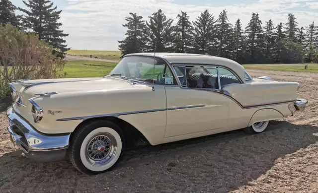 Selling my collection. 1957 Oldsmobile,1938 International, 2001