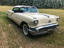 Selling my collection. 1957 Oldsmobile,1938 International, 2001 - Photo 3