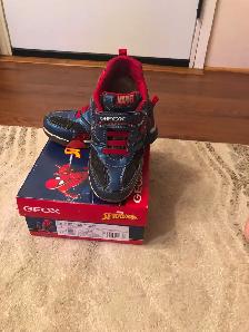 'Geox' Spiderman shoes size 2 - Photo 3