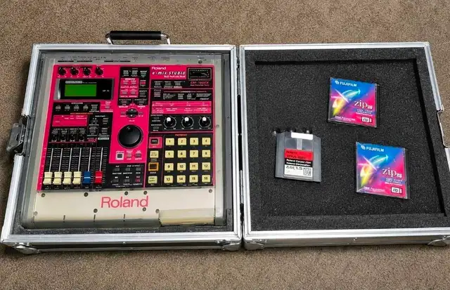 Roland SP-808EX e-MIX Studio, Complete Package $450