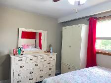 Room for rent, main floor, GIRLS ONLY in Malton - Photo 2