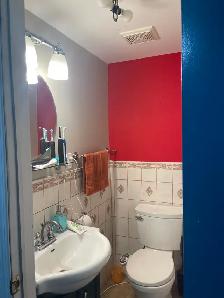 Room for rent, main floor, GIRLS ONLY in Malton - Photo 5