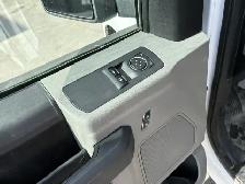 2018 Ford F-150 4WD REGULAR CAB SHORT BOX-ARE MATCHING CAP - Photo 15