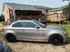 2009 BMW 128i - Perfect female car! - Photo 2