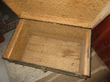 ANTIQUE TRUNK for SALE - Photo 5