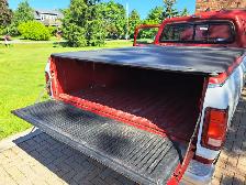 1989 Dodge 150 Red/White Truck original - Photo 2