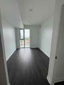 2 Bedroom   1 Bathroom Condo for Lease in Vaughan - Photo 6