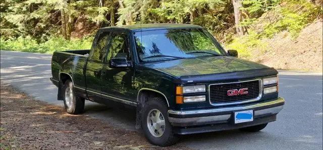 1998 GMC Sierra C1500 Extended Cab – Rust-Free – 185k km