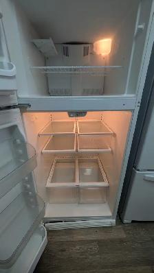 Kenmore Refrigerator - Photo 3