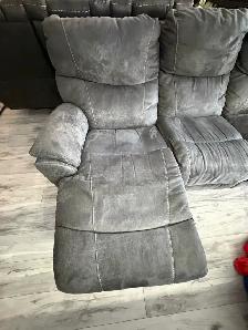 FREE La-Z-Boy reclining sofa - Photo 2