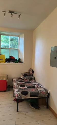 Room for rent - Photo 4
