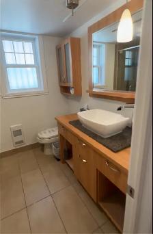 Très propre et ensoleillé 4 1/2 Condo à louer - CDN, UdM, HEC - Photo 10