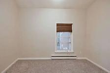 GREAT VALUE FOR 2 BEDROOM TOWNHOME IN NORTH LONDON - Photo 12