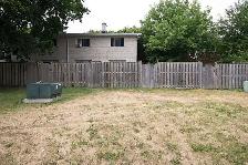 GREAT VALUE FOR 2 BEDROOM TOWNHOME IN NORTH LONDON - Photo 15