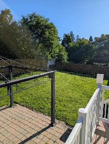 Whitby Room For Rent immediately $800 All Inclusive - Photo 10