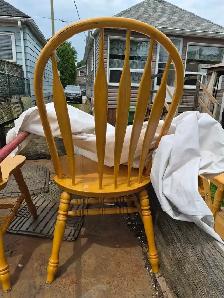 Table and chairs - Photo 4
