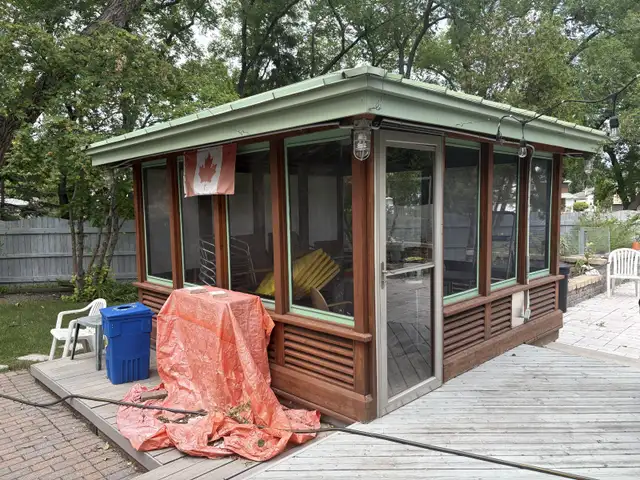 Paint Gazebo $25.00/hr