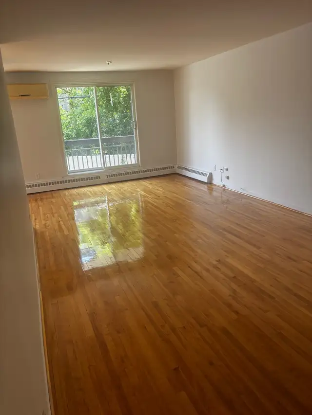Condo à louer Pierrefonds