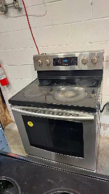 Samsung 30-inch Electric Range - Stainless Steel - Photo 2