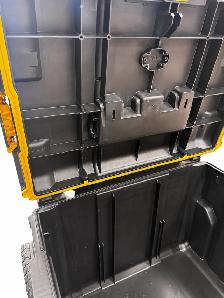 DEWALT TOUGHSYSTEM 2.0 Rolling Tool Box DWST08450 - Photo 3