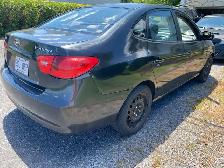 Hyundai Elantra - Photo 4