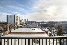 NEW Luxury 1 Bed Apartment - In the Heart of West Broadway! - Photo 9