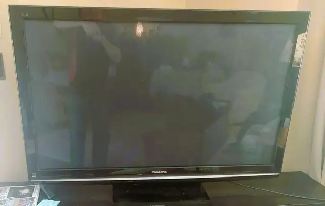 Panasonic Viera plasma television 50 inch screen with remote lik