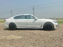 2018 BMW 750LI Xdrive Long Wheelbase. Asking 29900 obo - Photo 4
