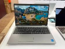 Touchscreen Business Laptop: Dell Latitude 5520 Intel i5-11th - Photo 3