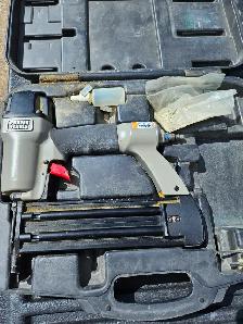 Porter Cable Brad nailer, 18 gauge, works great. $ 15 - Photo 2