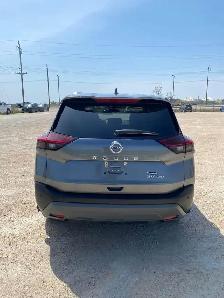 2021 Nissan Rogue SV - Photo 7