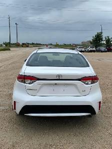 2021 Toyota Corolla LE - Photo 5