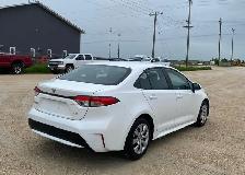 2021 Toyota Corolla LE - Photo 6