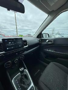 2021 Hyundai Venue Essential - Photo 12