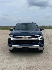 2023 Chevrolet Silverado LT - Photo 3