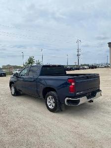 2023 Chevrolet Silverado LT - Photo 8