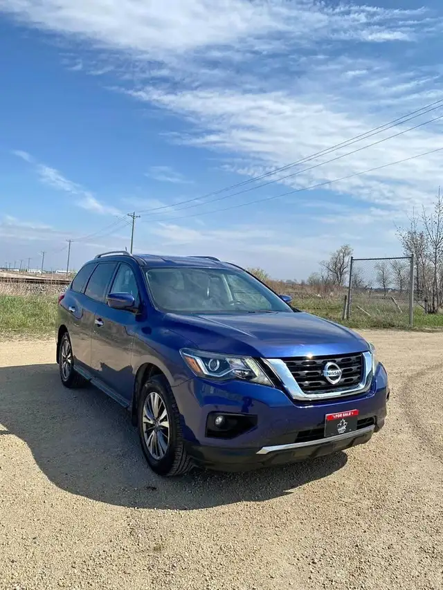 2018 Nissan Pathfinder SV Tech