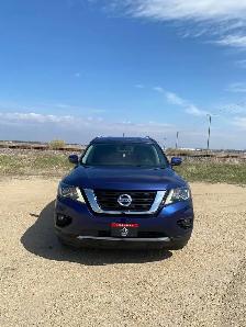 2018 Nissan Pathfinder SV Tech - Photo 2