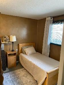 Bachelor Suite for Rent - Photo 2