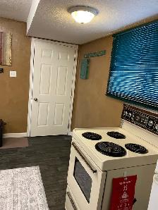 Bachelor Suite for Rent - Photo 8