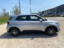 2020 Hyundai Venue Essential - Photo 4