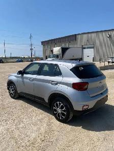 2020 Hyundai Venue Essential - Photo 7