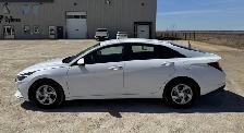 2021 Hyundai Elantra Essential - Photo 3
