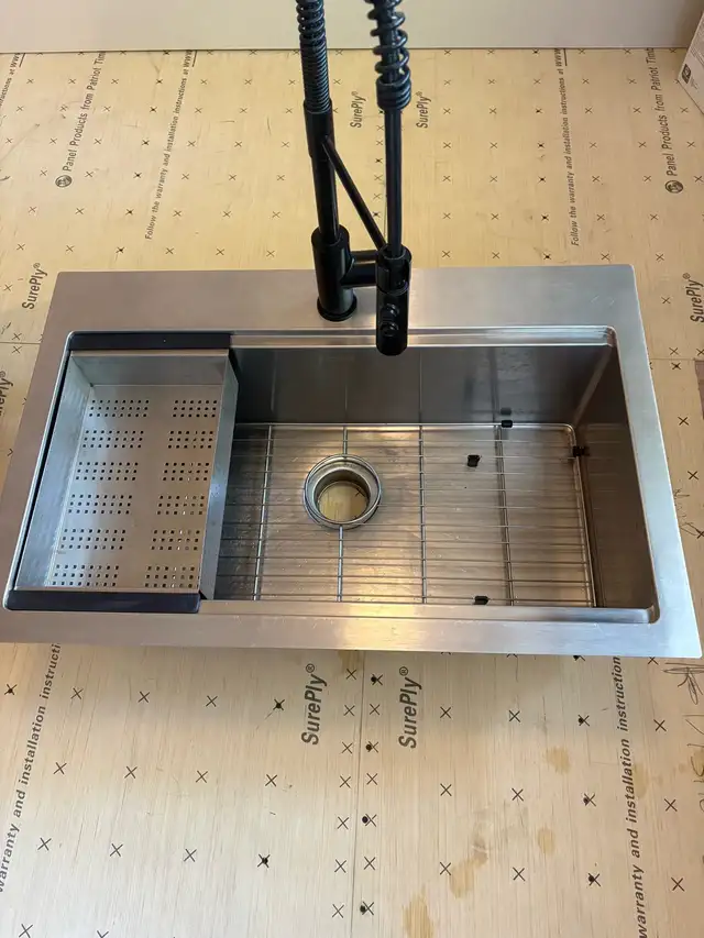 kitchen sink tap and garburator