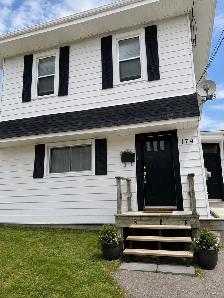 2 Bed Main Floor | All Inclusive | Laundry | Parking - Photo 9