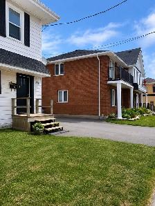 2 Bed Main Floor | All Inclusive | Laundry | Parking - Photo 10